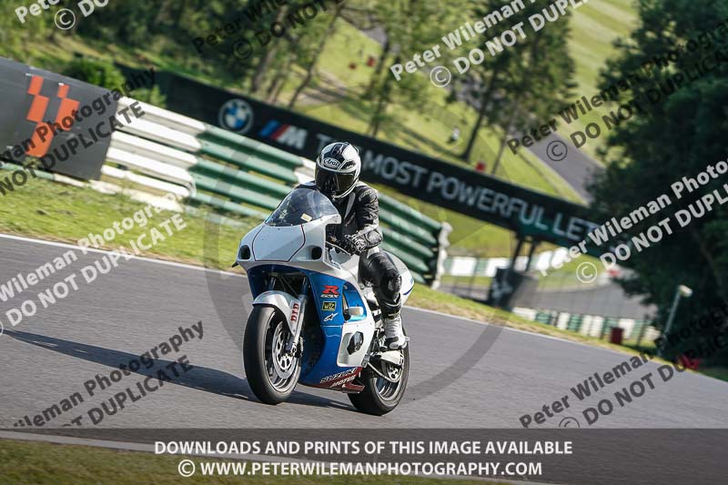 cadwell no limits trackday;cadwell park;cadwell park photographs;cadwell trackday photographs;enduro digital images;event digital images;eventdigitalimages;no limits trackdays;peter wileman photography;racing digital images;trackday digital images;trackday photos